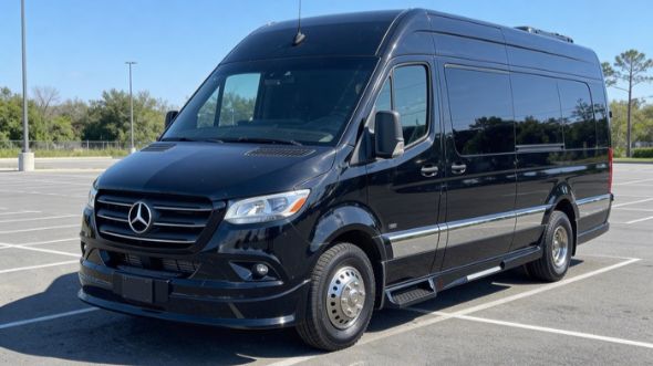 lansing 8 passenger sprinter van
