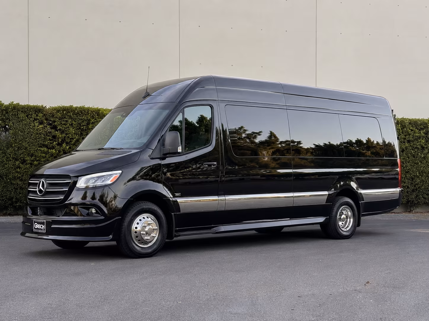 10 passenger sprinter van